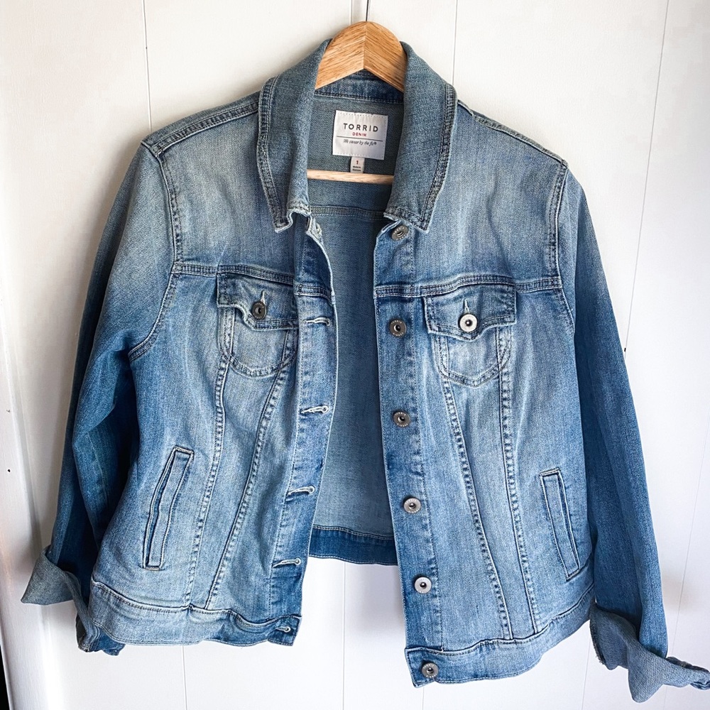 Torrid denim trucker jacket- light wash